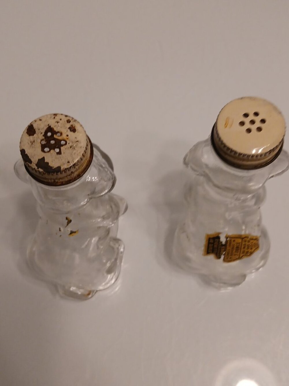 Vintage Glass Dog Salt & Pepper Shakers - TH STOUGH CO, JEANNETTE, PA-3.75" Tall - Picture 6 of 7
